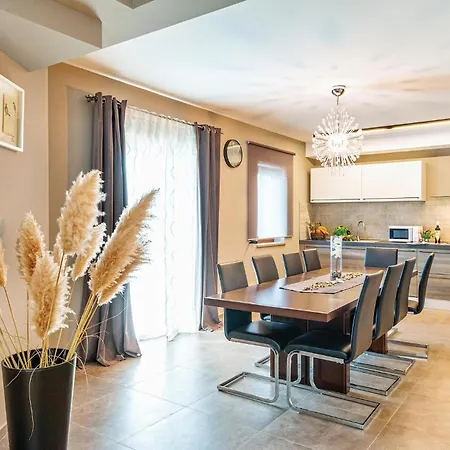 Casa vacanze Awesome In Trosti Heki
